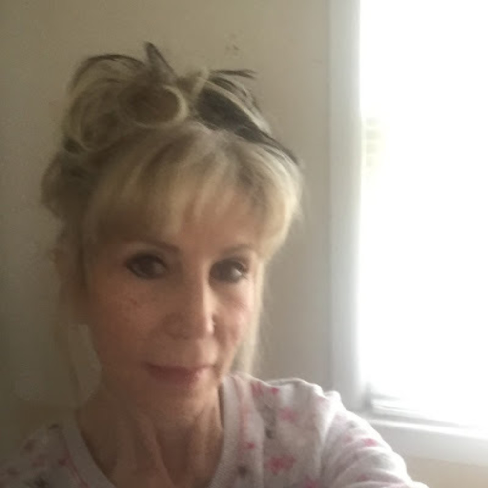 Meet your Posher, Angela